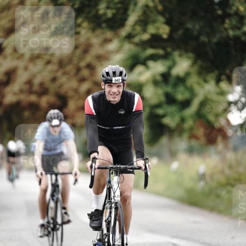 30.08.2026 - Elbe Triathlon Hamburg Michael Burmester http://msf.ph/oto/10067630 30.08.2026 09:18:19 Radfahren 197, 440, 483, 527, 542, 639, 1894 meine-sportfotos.de
