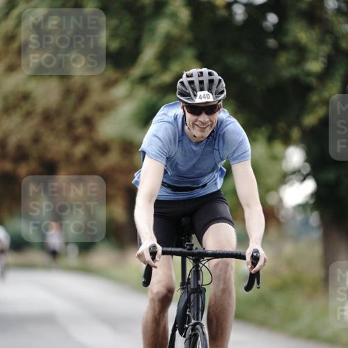 30.08.2026 - Elbe Triathlon Hamburg Michael Burmester http://msf.ph/oto/10067634 30.08.2026 09:18:20 Radfahren 197, 440, 483, 542, 639, 1894 meine-sportfotos.de