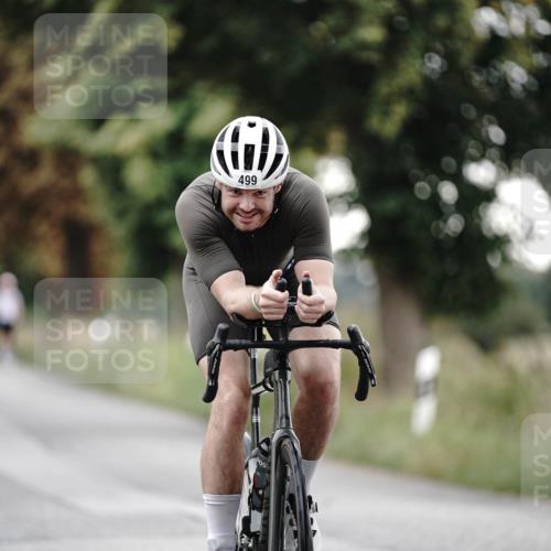 30.08.2026 - Elbe Triathlon Hamburg Michael Burmester http://msf.ph/oto/10067657 30.08.2026 09:18:34 Radfahren 244, 499 meine-sportfotos.de