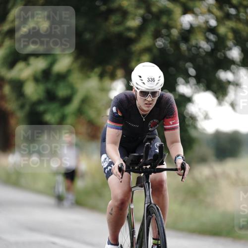 30.08.2026 - Elbe Triathlon Hamburg Michael Burmester http://msf.ph/oto/10067712 30.08.2026 09:19:03 Radfahren 208, 213, 272, 336, 353, 412, 536 meine-sportfotos.de