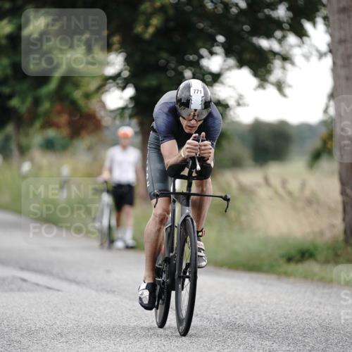30.08.2026 - Elbe Triathlon Hamburg Michael Burmester http://msf.ph/oto/10067729 30.08.2026 09:19:11 Radfahren 208, 213, 412, 536, 623, 771 meine-sportfotos.de