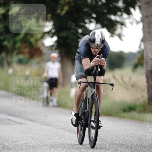 30.08.2026 - Elbe Triathlon Hamburg Michael Burmester http://msf.ph/oto/10067731 30.08.2026 09:19:11 Radfahren 208, 213, 412, 536, 623, 771 meine-sportfotos.de