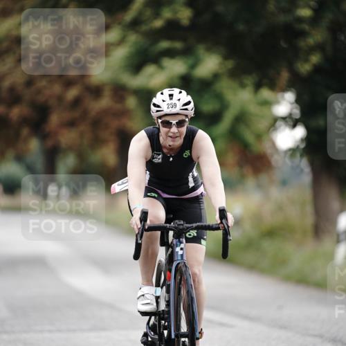 30.08.2026 - Elbe Triathlon Hamburg Michael Burmester http://msf.ph/oto/10067750 30.08.2026 09:19:29 Radfahren 259, 567 meine-sportfotos.de