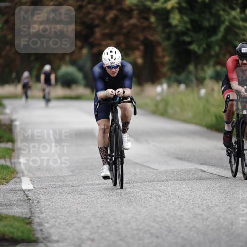 30.08.2026 - Elbe Triathlon Hamburg Michael Burmester http://msf.ph/oto/10067771 30.08.2026 09:19:42 Radfahren 183, 266, 312, 368, 502, 520 meine-sportfotos.de