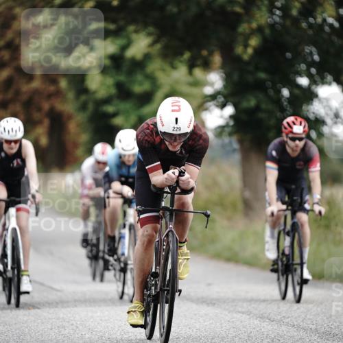 30.08.2026 - Elbe Triathlon Hamburg Michael Burmester http://msf.ph/oto/10067946 30.08.2026 09:26:53 Radfahren 229, 310, 318, 328, 341, 359, 503, 505, 580, 595, 596, 676 meine-sportfotos.de