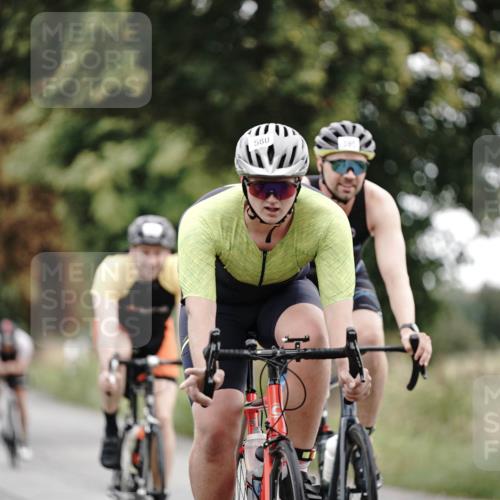 30.08.2026 - Elbe Triathlon Hamburg Michael Burmester http://msf.ph/oto/10067960 30.08.2026 09:26:56 Radfahren 229, 245, 310, 318, 328, 359, 503, 580, 595, 596, 626, 676 meine-sportfotos.de