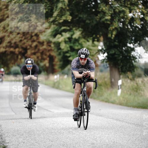 30.08.2026 - Elbe Triathlon Hamburg Michael Burmester http://msf.ph/oto/10068027 30.08.2026 09:27:30 Radfahren 325, 464, 526, 556, 665 meine-sportfotos.de