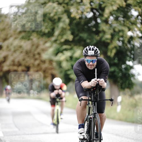 30.08.2026 - Elbe Triathlon Hamburg Michael Burmester http://msf.ph/oto/10068031 30.08.2026 09:27:32 Radfahren 325, 464, 526, 613, 665 meine-sportfotos.de
