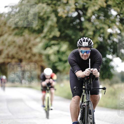 30.08.2026 - Elbe Triathlon Hamburg Michael Burmester http://msf.ph/oto/10068033 30.08.2026 09:27:32 Radfahren 325, 464, 526, 613, 665 meine-sportfotos.de