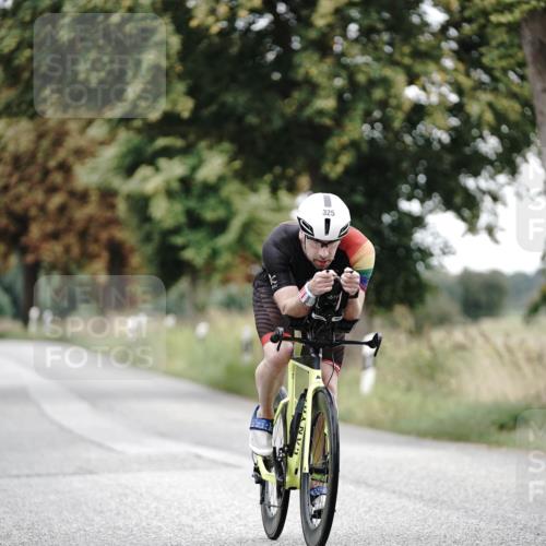 30.08.2026 - Elbe Triathlon Hamburg Michael Burmester http://msf.ph/oto/10068037 30.08.2026 09:27:33 Radfahren 325, 464, 613, 647, 665 meine-sportfotos.de