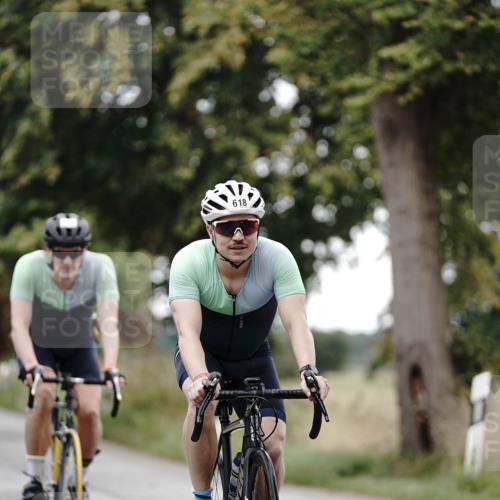 30.08.2026 - Elbe Triathlon Hamburg Michael Burmester http://msf.ph/oto/10068058 30.08.2026 09:27:58 Radfahren 211, 220, 275, 290, 340, 475, 481, 544, 618, 667, 689 meine-sportfotos.de