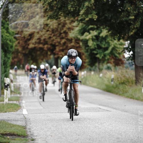 30.08.2026 - Elbe Triathlon Hamburg Michael Burmester http://msf.ph/oto/10068064 30.08.2026 09:28:00 Radfahren 211, 215, 220, 275, 290, 475, 481, 544, 618, 667, 689 meine-sportfotos.de