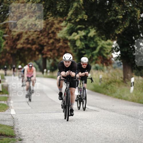 30.08.2026 - Elbe Triathlon Hamburg Michael Burmester http://msf.ph/oto/10068083 30.08.2026 09:28:08 Radfahren 215, 220, 235, 253, 374, 481, 534, 590, 698, 731 meine-sportfotos.de