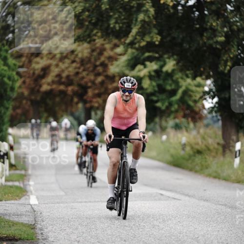 30.08.2026 - Elbe Triathlon Hamburg Michael Burmester http://msf.ph/oto/10068089 30.08.2026 09:28:10 Radfahren 215, 235, 253, 374, 534, 590, 698, 731 meine-sportfotos.de