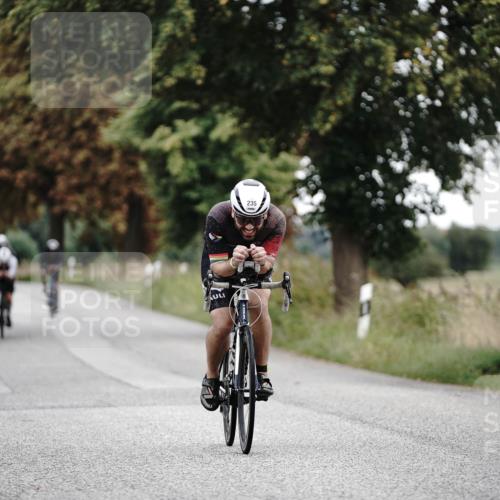 30.08.2026 - Elbe Triathlon Hamburg Michael Burmester http://msf.ph/oto/10068108 30.08.2026 09:28:15 Radfahren 235, 253, 558, 569, 698, 731, 741, 976 meine-sportfotos.de