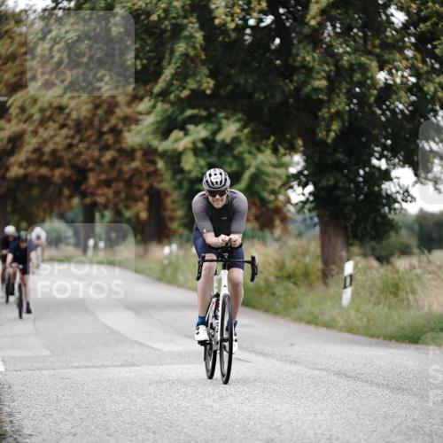 30.08.2026 - Elbe Triathlon Hamburg Michael Burmester http://msf.ph/oto/10068165 30.08.2026 09:29:00 Radfahren 212, 380, 394, 445, 459, 656 meine-sportfotos.de