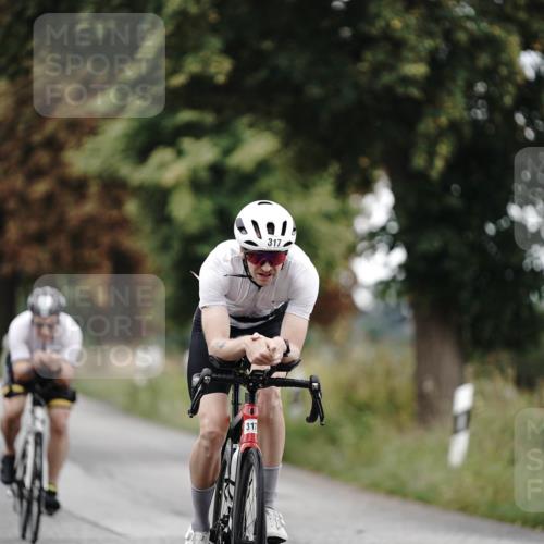 30.08.2026 - Elbe Triathlon Hamburg Michael Burmester http://msf.ph/oto/10068261 30.08.2026 09:29:55 Radfahren 273, 317, 674 meine-sportfotos.de