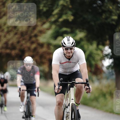 30.08.2026 - Elbe Triathlon Hamburg Michael Burmester http://msf.ph/oto/10068312 30.08.2026 09:30:25 Radfahren 321, 438, 452, 489, 527, 769, 779, 869 meine-sportfotos.de