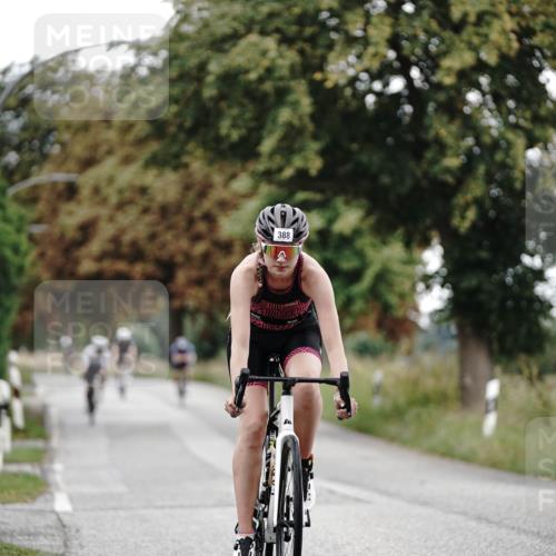 30.08.2026 - Elbe Triathlon Hamburg Michael Burmester http://msf.ph/oto/10068334 30.08.2026 09:30:37 Radfahren 388, 414, 548, 658, 751 meine-sportfotos.de