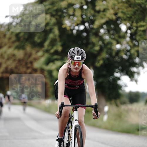 30.08.2026 - Elbe Triathlon Hamburg Michael Burmester http://msf.ph/oto/10068338 30.08.2026 09:30:37 Radfahren 388, 414, 548, 658, 751 meine-sportfotos.de