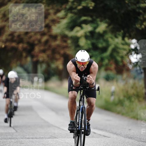 30.08.2026 - Elbe Triathlon Hamburg Michael Burmester http://msf.ph/oto/10068356 30.08.2026 09:30:50 Radfahren 354, 433, 495, 572, 671, 672, 700, 968 meine-sportfotos.de