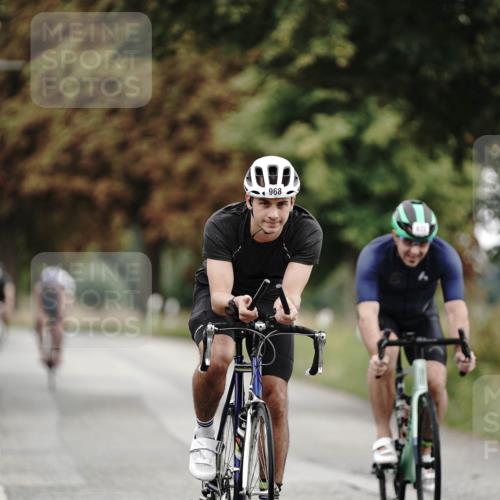 30.08.2026 - Elbe Triathlon Hamburg Michael Burmester http://msf.ph/oto/10068371 30.08.2026 09:30:57 Radfahren 260, 308, 495, 651, 672, 968 meine-sportfotos.de