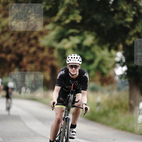 30.08.2026 - Elbe Triathlon Hamburg Michael Burmester http://msf.ph/oto/10068395 30.08.2026 09:31:13 Radfahren 375, 467, 493, 546, 553, 664, 725 meine-sportfotos.de