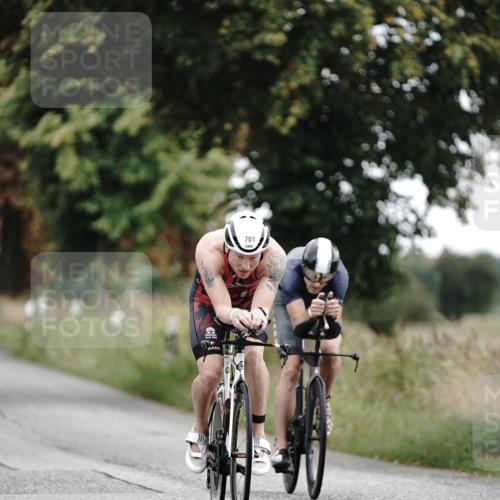 30.08.2026 - Elbe Triathlon Hamburg Michael Burmester http://msf.ph/oto/10068432 30.08.2026 09:31:36 Radfahren 285, 369, 376, 655, 673, 701, 703, 771 meine-sportfotos.de