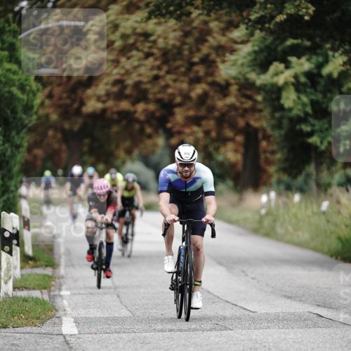 30.08.2026 - Elbe Triathlon Hamburg Michael Burmester http://msf.ph/oto/10068457 30.08.2026 09:31:46 Radfahren 276, 319, 360, 361, 577, 650, 673, 699 meine-sportfotos.de