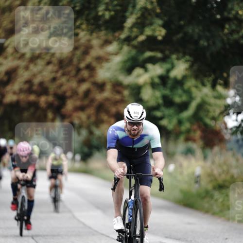 30.08.2026 - Elbe Triathlon Hamburg Michael Burmester http://msf.ph/oto/10068461 30.08.2026 09:31:47 Radfahren 276, 319, 360, 361, 577, 650, 699 meine-sportfotos.de