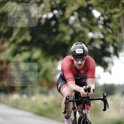 30.08.2026 - Elbe Triathlon Hamburg Michael Burmester http://msf.ph/oto/10068556 30.08.2026 09:32:53 Radfahren 312, 391, 405, 1894 meine-sportfotos.de