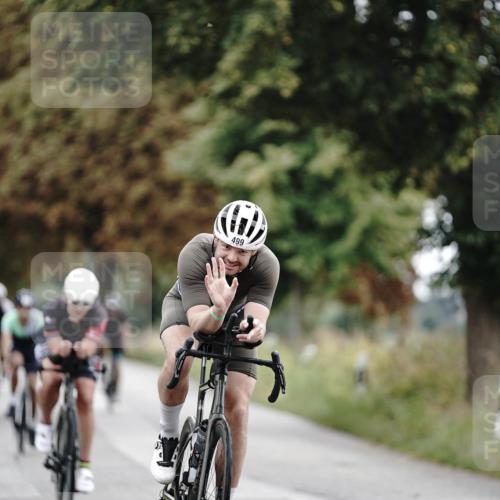 30.08.2026 - Elbe Triathlon Hamburg Michael Burmester http://msf.ph/oto/10068600 30.08.2026 09:33:21 Radfahren 266, 336, 499, 520, 570, 715 meine-sportfotos.de