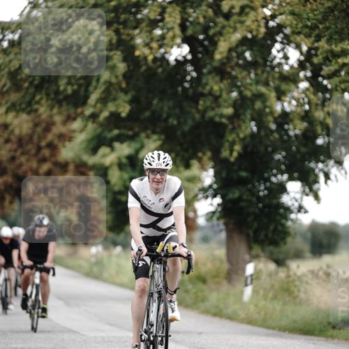 30.08.2026 - Elbe Triathlon Hamburg Michael Burmester http://msf.ph/oto/10068625 30.08.2026 09:33:31 Radfahren 279, 490, 498, 502, 520, 687, 691, 718, 735 meine-sportfotos.de