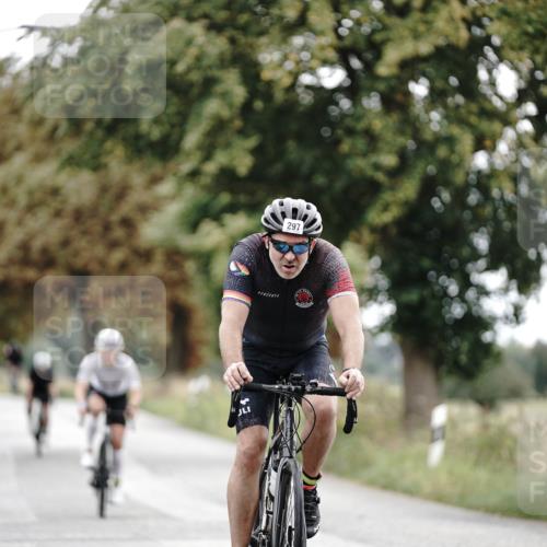 30.08.2026 - Elbe Triathlon Hamburg Michael Burmester http://msf.ph/oto/10068645 30.08.2026 09:33:44 Radfahren 297, 329, 483, 567 meine-sportfotos.de