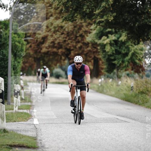 30.08.2026 - Elbe Triathlon Hamburg Michael Burmester http://msf.ph/oto/10068654 30.08.2026 09:33:49 Radfahren 329, 449, 483, 542, 567 meine-sportfotos.de