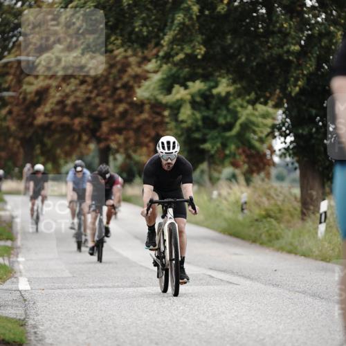 30.08.2026 - Elbe Triathlon Hamburg Michael Burmester http://msf.ph/oto/10068673 30.08.2026 09:34:03 Radfahren 293, 372, 431, 440, 519, 623, 629 meine-sportfotos.de
