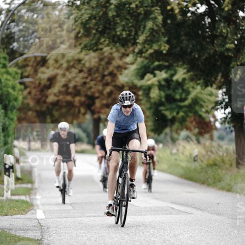 30.08.2026 - Elbe Triathlon Hamburg Michael Burmester http://msf.ph/oto/10068678 30.08.2026 09:34:06 Radfahren 293, 372, 440, 519, 623, 629 meine-sportfotos.de