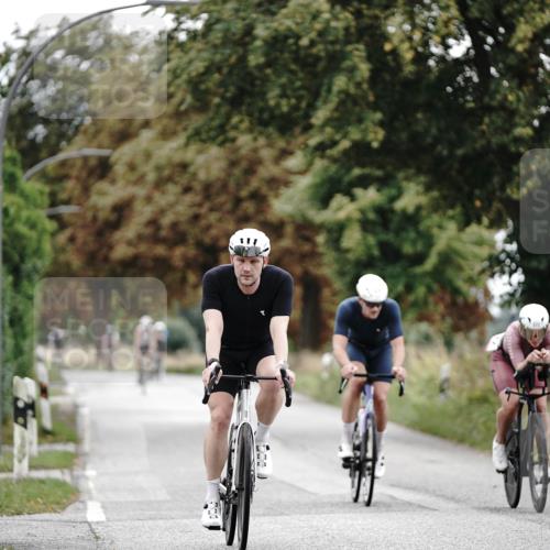 30.08.2026 - Elbe Triathlon Hamburg Michael Burmester http://msf.ph/oto/10068684 30.08.2026 09:34:07 Radfahren 293, 372, 432, 440, 519, 623, 629 meine-sportfotos.de