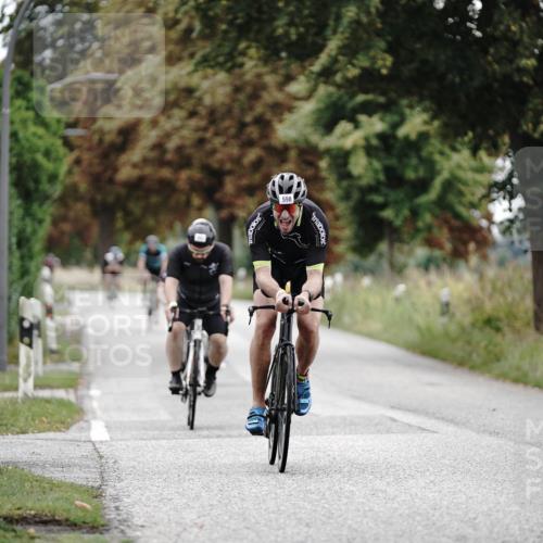 30.08.2026 - Elbe Triathlon Hamburg Michael Burmester http://msf.ph/oto/10068711 30.08.2026 09:34:27 Radfahren 588, 597, 598, 662, 690, 696 meine-sportfotos.de