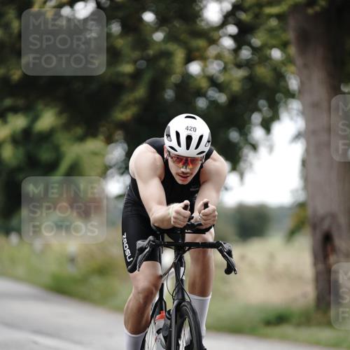 30.08.2026 - Elbe Triathlon Hamburg Michael Burmester http://msf.ph/oto/10068877 30.08.2026 09:36:11 Radfahren 280, 420, 500, 554 meine-sportfotos.de