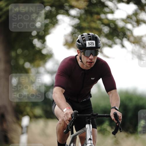 30.08.2026 - Elbe Triathlon Hamburg Michael Burmester http://msf.ph/oto/10068898 30.08.2026 09:36:30 Radfahren 258, 444, 524, 525, 670 meine-sportfotos.de