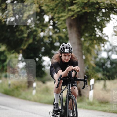 30.08.2026 - Elbe Triathlon Hamburg Michael Burmester http://msf.ph/oto/10068913 30.08.2026 09:36:40 Radfahren 398, 606, 670, 834 meine-sportfotos.de