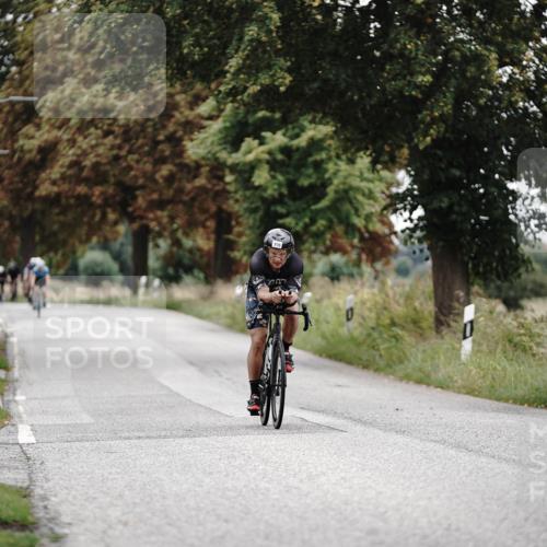 30.08.2026 - Elbe Triathlon Hamburg Michael Burmester http://msf.ph/oto/10068973 30.08.2026 09:37:31 Radfahren 916 meine-sportfotos.de