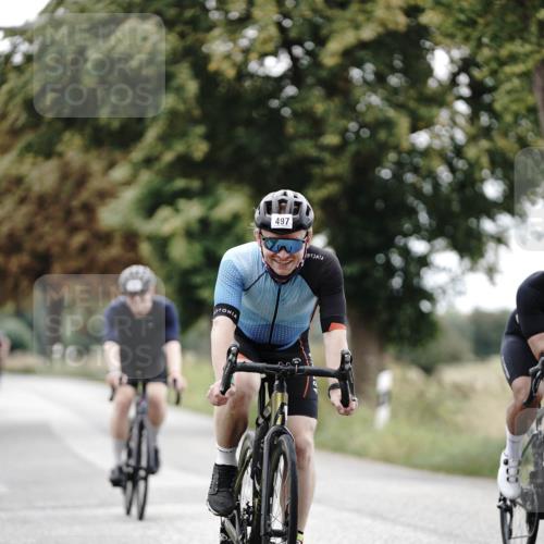 30.08.2026 - Elbe Triathlon Hamburg Michael Burmester http://msf.ph/oto/10068989 30.08.2026 09:37:43 Radfahren 356, 362, 439, 497, 555, 642, 711, 1897 meine-sportfotos.de