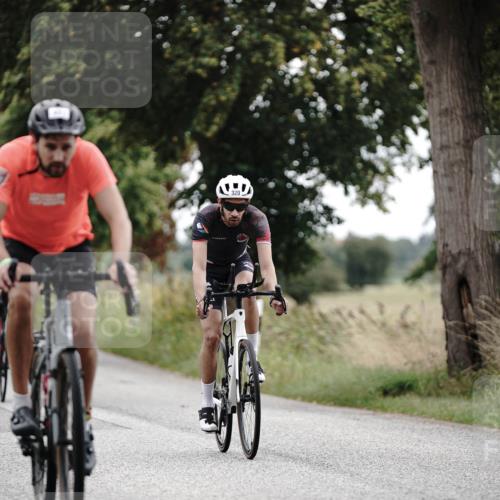 30.08.2026 - Elbe Triathlon Hamburg Michael Burmester http://msf.ph/oto/10069005 30.08.2026 09:37:53 Radfahren 320, 451, 550, 739, 761 meine-sportfotos.de