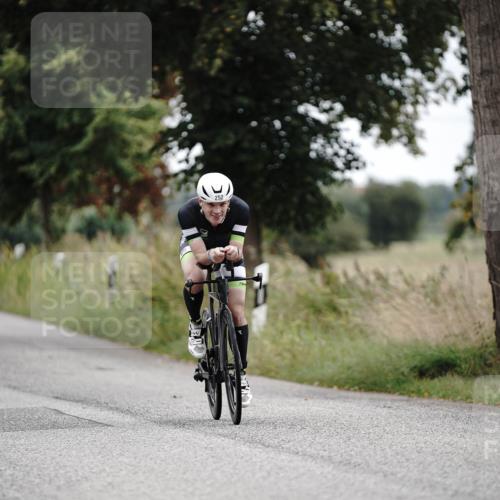 30.08.2026 - Elbe Triathlon Hamburg Michael Burmester http://msf.ph/oto/10069012 30.08.2026 09:38:06 Radfahren 252, 283, 573, 721, 791 meine-sportfotos.de