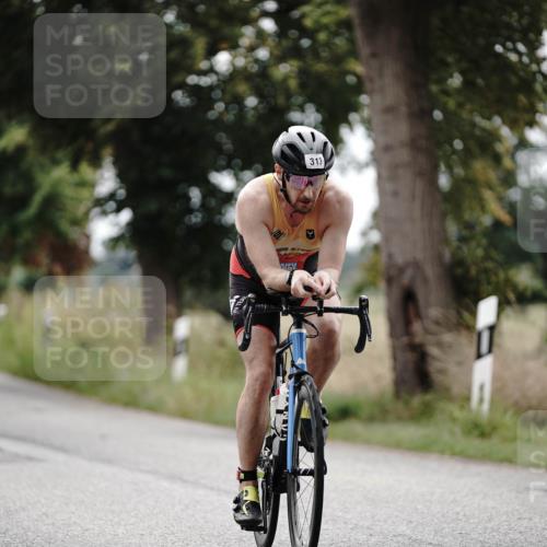 30.08.2026 - Elbe Triathlon Hamburg Michael Burmester http://msf.ph/oto/10069041 30.08.2026 09:38:19 Radfahren 313, 326, 418, 428, 435, 488, 516, 632, 726 meine-sportfotos.de