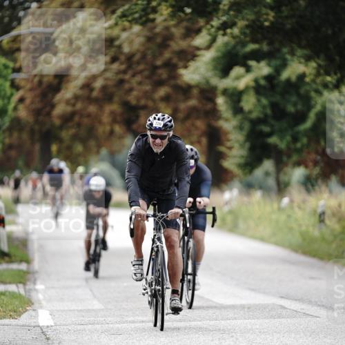 30.08.2026 - Elbe Triathlon Hamburg Michael Burmester http://msf.ph/oto/10069110 30.08.2026 09:39:15 Radfahren 270, 560, 583, 720, 749 meine-sportfotos.de