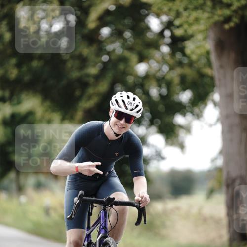 30.08.2026 - Elbe Triathlon Hamburg Michael Burmester http://msf.ph/oto/10069194 30.08.2026 09:39:54 Radfahren 271, 338, 557, 604, 737 meine-sportfotos.de