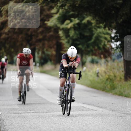 30.08.2026 - Elbe Triathlon Hamburg Michael Burmester http://msf.ph/oto/10069199 30.08.2026 09:39:56 Radfahren 271, 338, 557, 657, 737, 883 meine-sportfotos.de